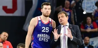 Anadolu Efes Zenit’i konuk ediyor