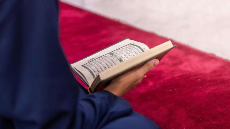 kadir-gecesi-namazi-nasil-kilinir-2026-kadir-gecesi-namazi-kac-rekat-1773640088391.jpg