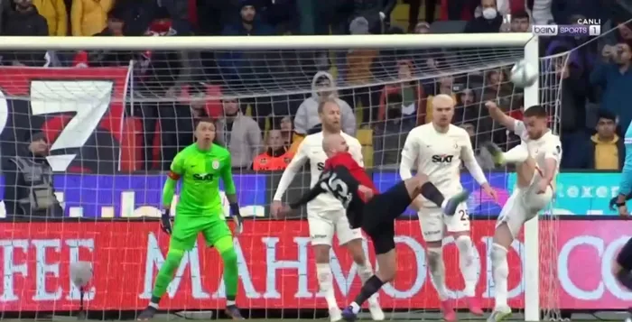 Gaziantep FK Galatasaray maçında penaltı kararı! İşte o pozisyon... - 2