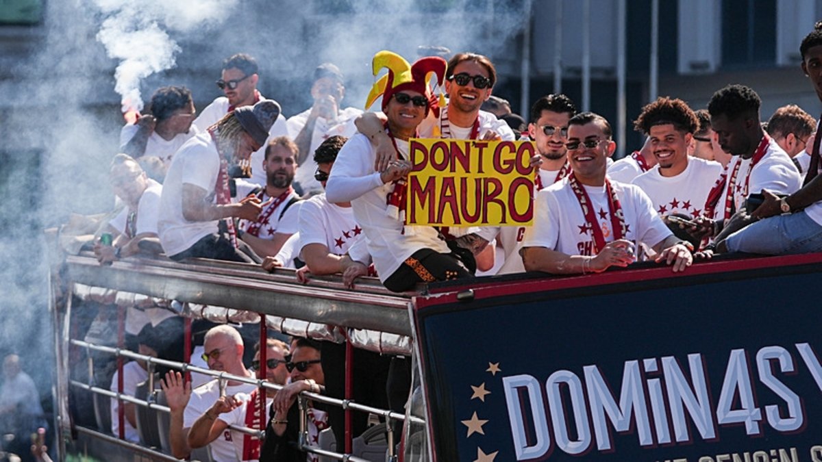 İşte Galatasaray'ın otobüs yolculuğundan çok özel kareler