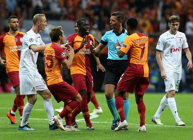 UEFA’dan Galatasaray’a inceleme!