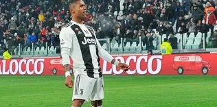 Juventus evinde galip