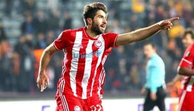 Beşiktaş’ta forvet harekatı: Karim Ansarifard