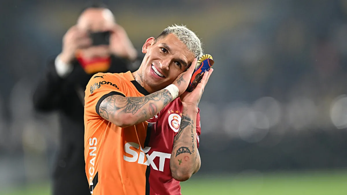 Galatasaray'dan sürpriz Lucas Torreira hamlesi! Transfer söylentileri sürerken...