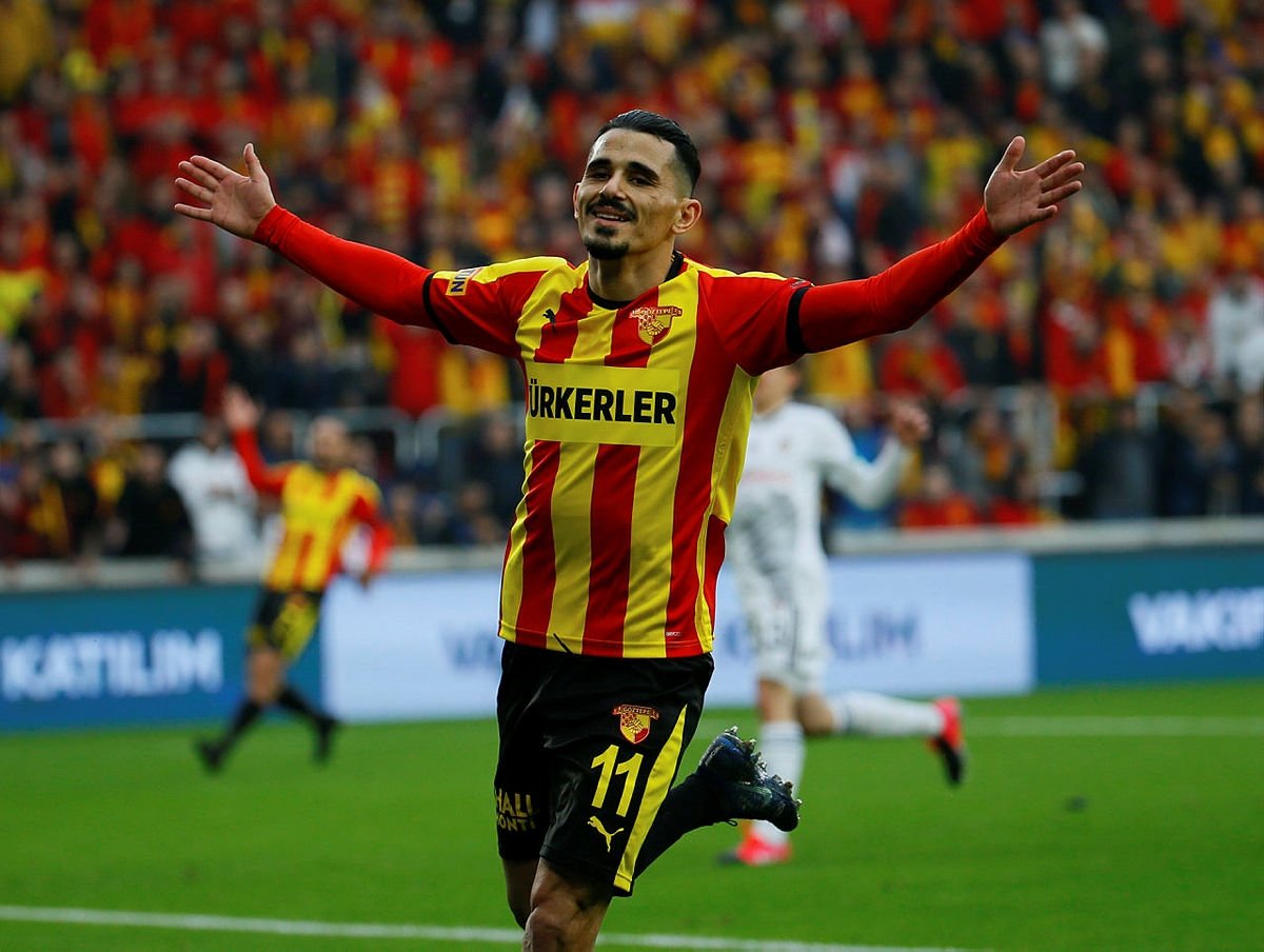 Göztepe Beto'nun yerine iki ismi belirledi! - Göztepe Beto'nun yerine iki ismi belirledi! - Futbol -