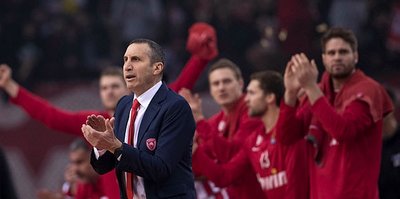 Blatt Olympiakos'tan ayrıldı
