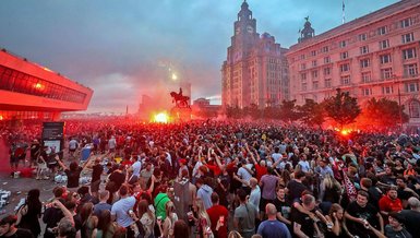 Liverpool'un şampiyonluk kutlamasında 34 taraftar yaralandı