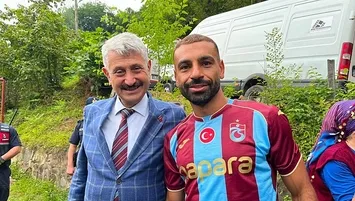 Trabzon’da Salah’ı gülümseten teklif