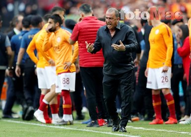 Galatasaray’a kötü haber! Menajeri resmen duyurdu