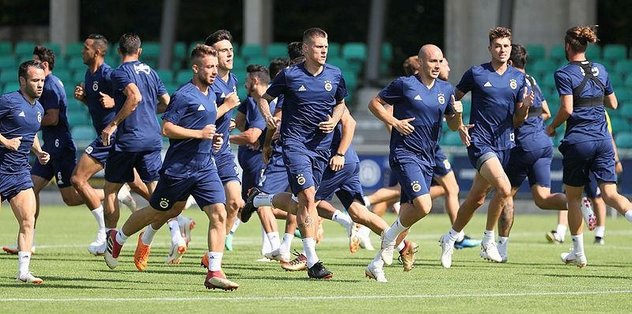 Fenerbahçe'de yeni sezon hazırlıkları sürdü