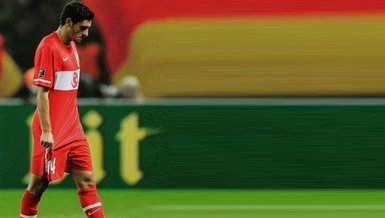 Özer Hurmacı futbolu bıraktı!