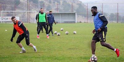 E.Yeni Malatyaspor Ganalı oyuncusu Muniru ile yollarını ayırdı