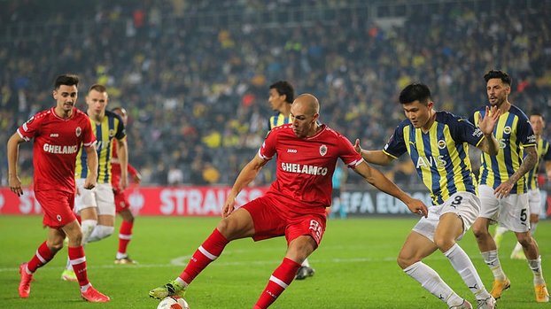 FENERBAHÇE HABERLERİ - Belçika basını Fenerbahçe-Antwerp maçını böyle gördü!