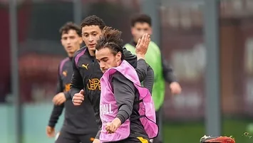Yunus Akgün 11’e dönüyor