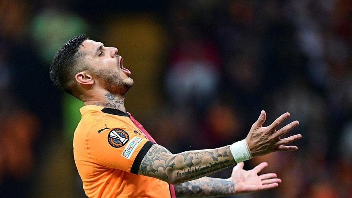 Galatasaray'da şok! Mauro Icardi sakatlandı