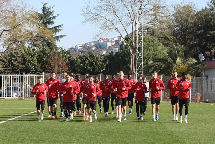 samsunspor-rayo-vallecano-canli-izle-ne-zaman-saat-kacta-hangi-kanalda-1773314647991.jpeg Samsunspor-Rayo Vallecano maçı saat kaçta?