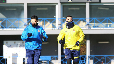 Fenerbahçe'de yeni transfer Krunic antrenmanlara başladı!
