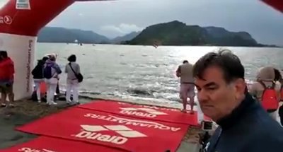 Yüzme yarışında skandal olay