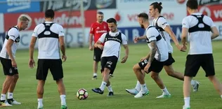 Beşiktaş, günde iki antrenman çalışıyor