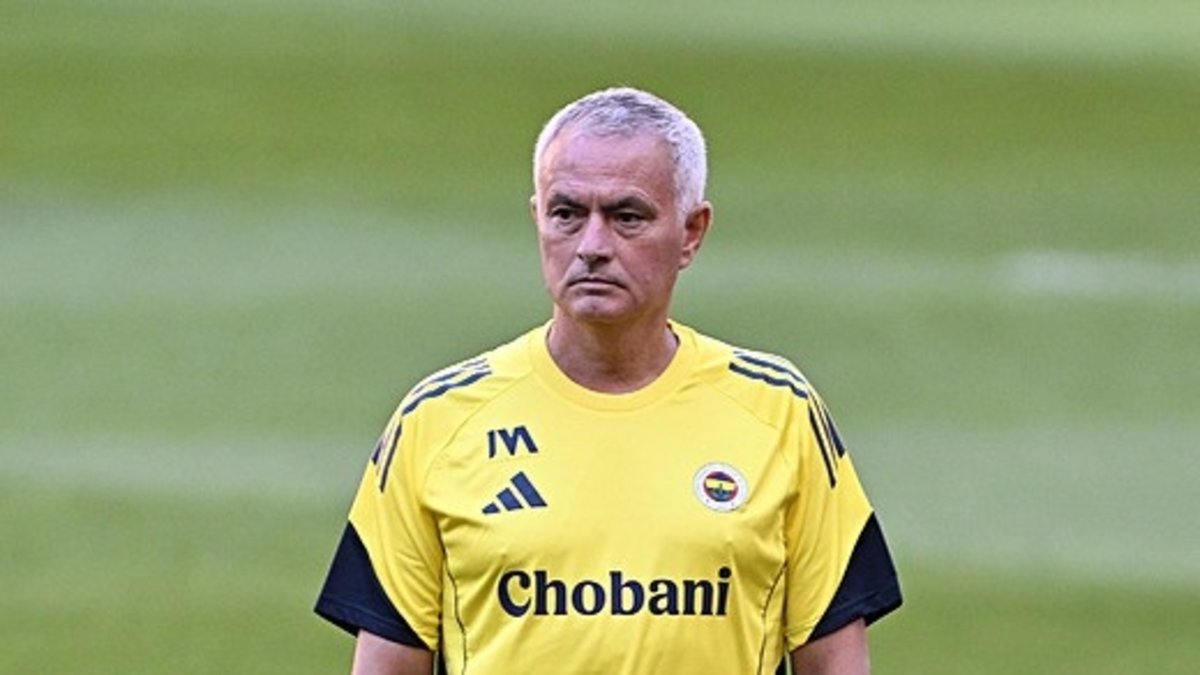 Fenerbahçe Teknik Direktörü Jose Mourinho: En-Nesyri fiziksel olarak... Fenerbahçe Teknik Direktörü Jose Mourinho: En-Nesyri fiziksel olarak...