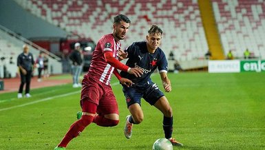 Göztepe Sivasspor'dan ayrılan Robin Yalçın ile temasa geçti!