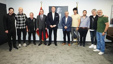 Beşiktaş, Fernando Santos'u KAP'a bildirildi