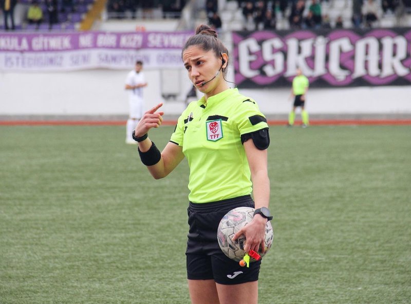 super-lig-tarihinde-ilk-asen-albayrak-kimdir-kac-yasinda-ve-nereli-1773347516658.jpg Asen Albayrak kariyeri