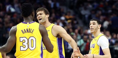 Lakers'tan peş peşe 4. galibiyet