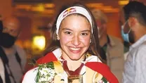 Ayşe Begüm altın peşinde