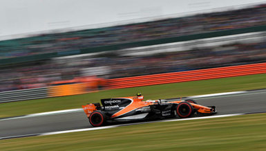 F1 ekibi McLaren'dan flaş corona virüsü kararı! 1200 kişi...
