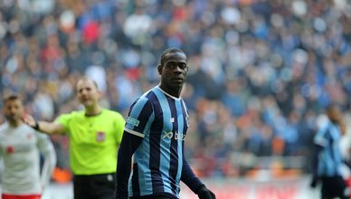 Balotelli overlooked as Mancini goes with Joao Pedro in Italy playoff squad
