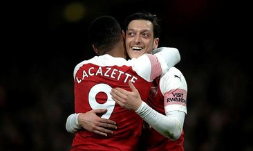 Mesut Özil şov yaptı Arsenal kazandı!