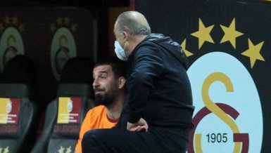 Son dakika spor haberi: Galatasaray'da Arda Turan - Fatih Terim krizi