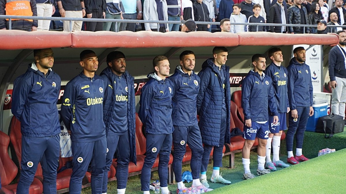 TRANSFER HABERİ - Fenerbahçe'de ilk ayrılık belli oldu! Eşyalarını topladı