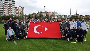 Alanyaspor moral arıyor