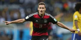 Klose futbolu bıraktı