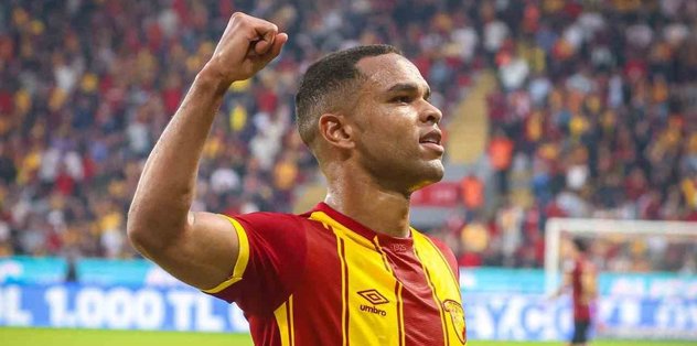 Göztepe'de ilk devrenin yıldızı Juan oldu!