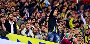 Tribünde kavga çıktı