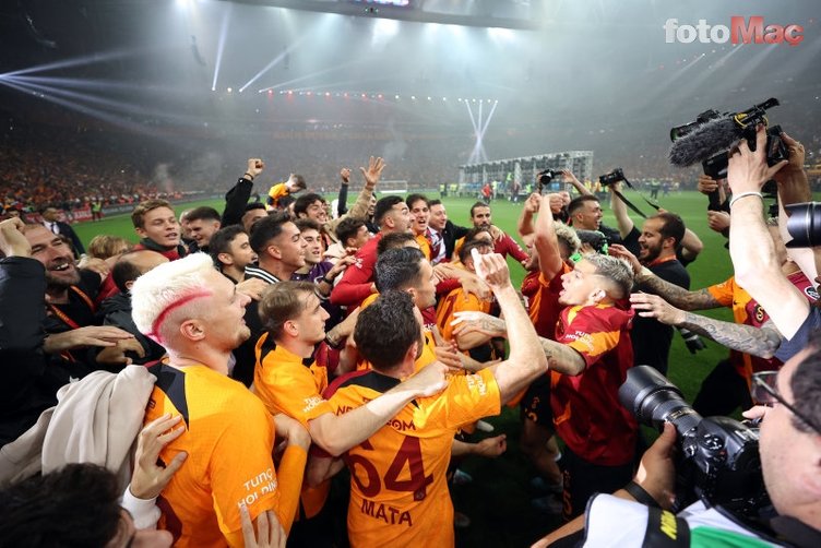 TRANSFER HABERİ: Galatasaray'a dünya yıldızı golcü! Okan Buruk'un gözdesi imzaya