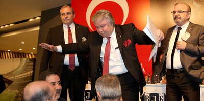 Divan gerginliği!
