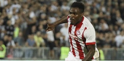 Emenike geri dönüyor!