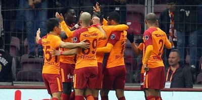 Galatasaray dominant at home, rout Bursaspor 5-0
