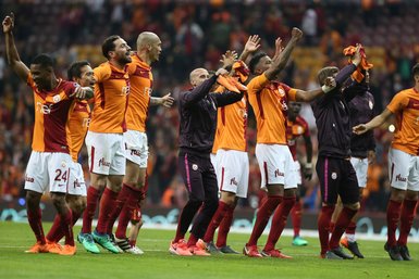 Galatasaray dünya devlerini geride bıraktı!