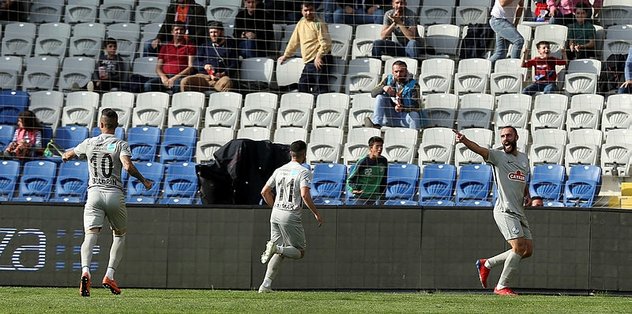 Vedat Muriç: Maçtan çıktıktan sonra penaltı yok gibi gördük
