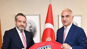 Antalya’dan Bakana ziyaret