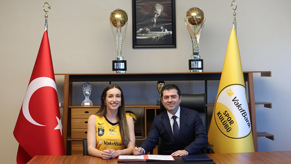 VakıfBank Kadın Voleybol Takımı Sıla Çalışkan'ı transfer ettiğini açıkladı