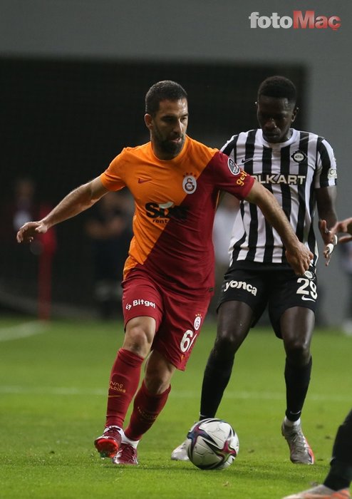 Galatasaray'da bir devir resmen kapandı! Arda Turan ile 8 futbolcu...