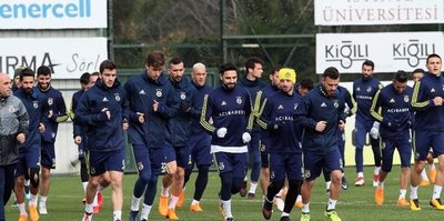 Fenerbahçe'de Aytemiz Alanyaspor maçı hazırlıkları