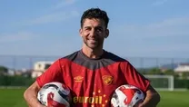 İsmail Köybaşı futbolu bıraktı