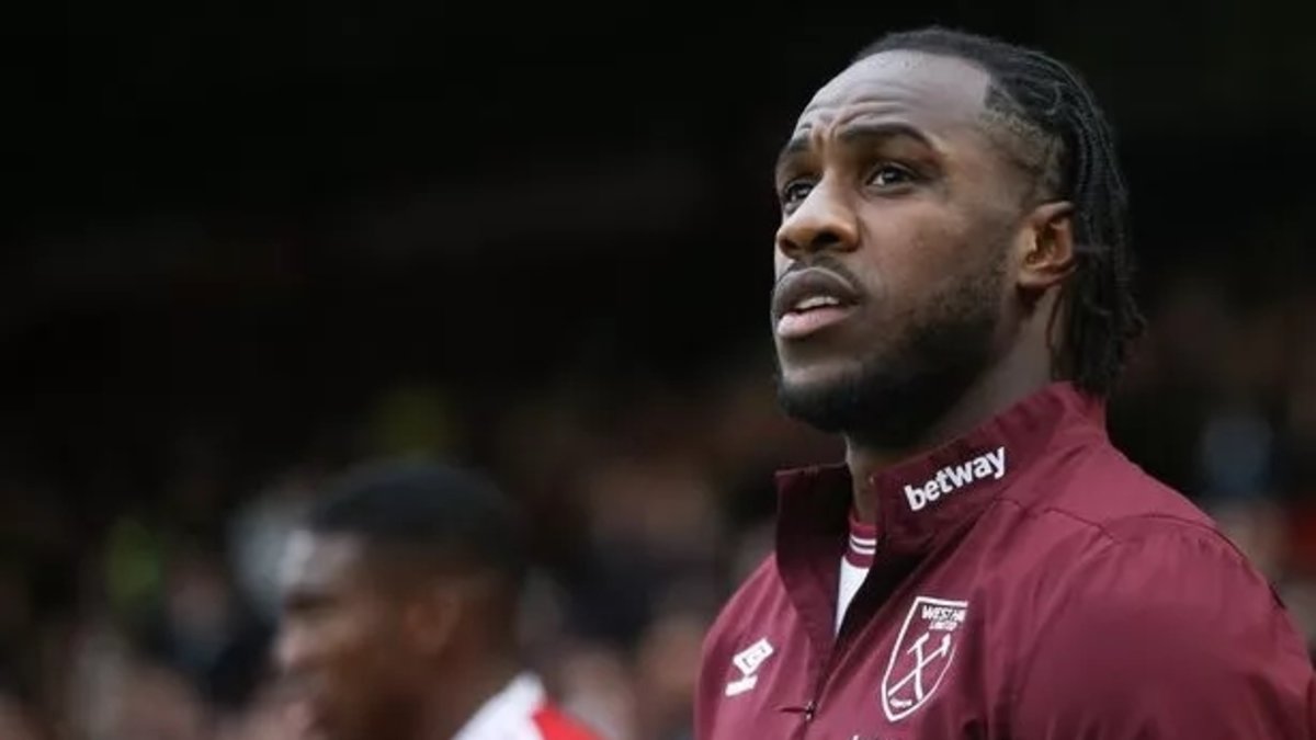 West Ham United, oyuncusu Michail Antonio'nun trafik kazası geçirdiğini açıkladı